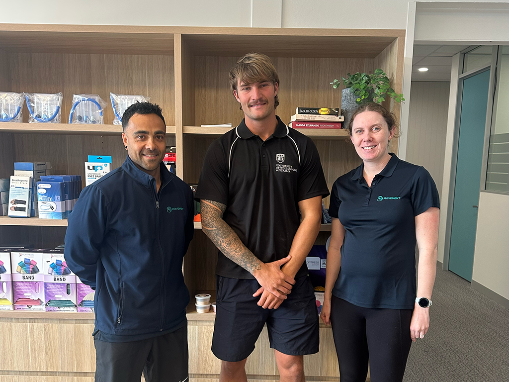 Student standing with the 2 Exercise Physiologists from P4 Movement in Wollongong